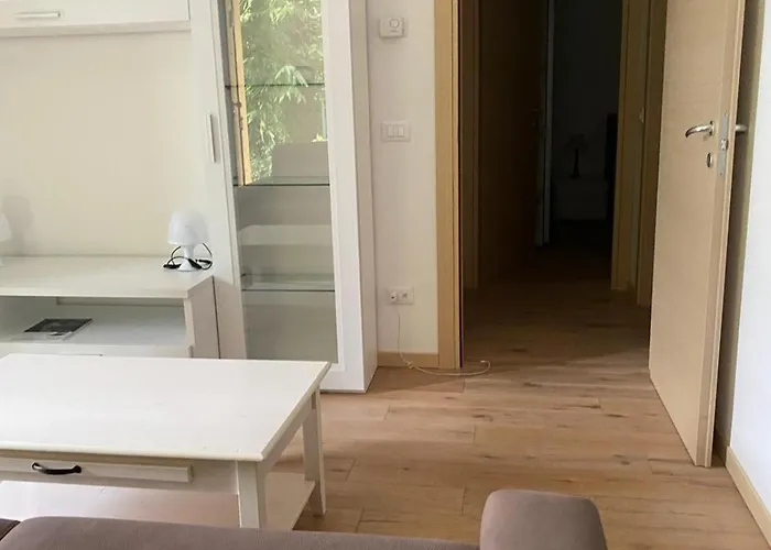 Borgo Castello E1 * Argegno